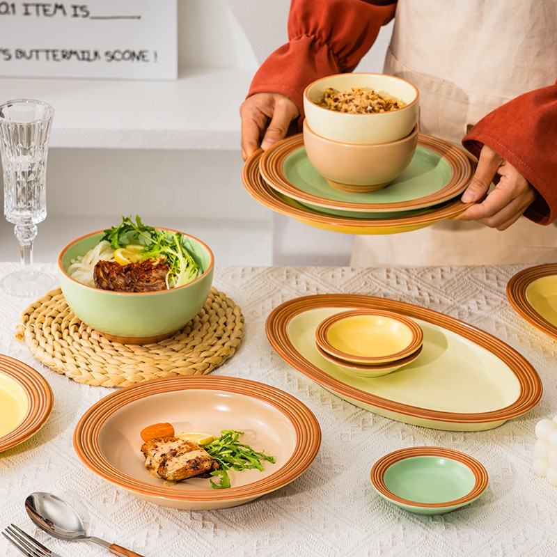 Joc d'ensaladeres ceràmiques de superfície mate ecològic per a l'ús diari a casa, plats i bol esmaltats de porcellana sostenible
