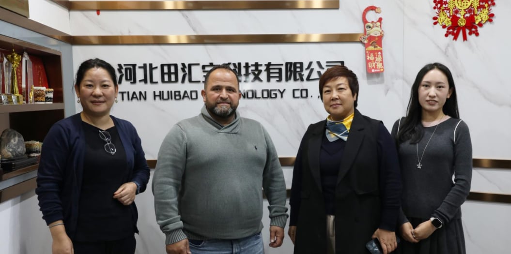 European Distributor Delegation Visits Tian Hui Bao Iron Oxide Pigment Factory for In-depth Inspection & Cooperation Negotiation