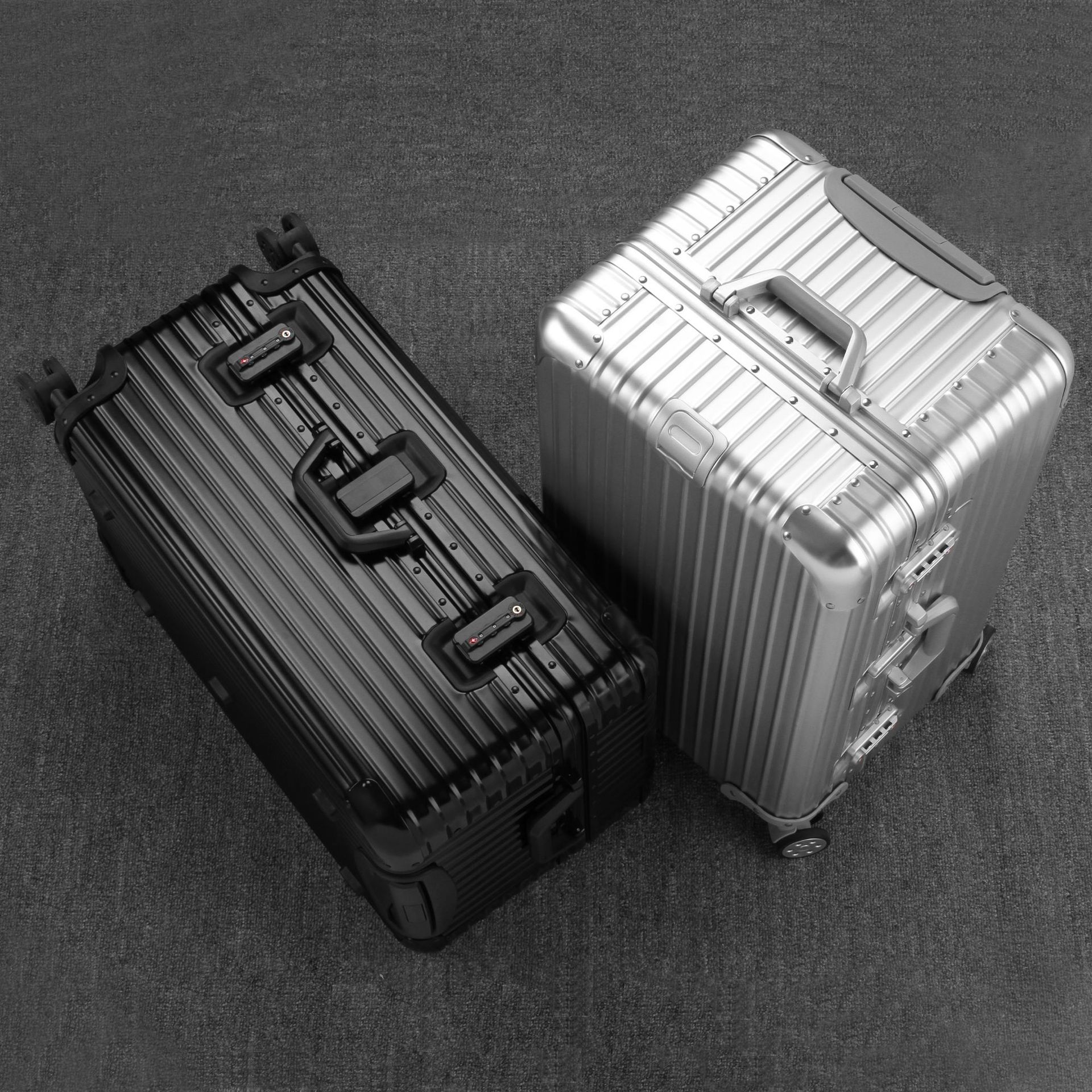 customized 20 30 inch large capacity spinner rolling luggage waterproof pc with tsa password lock-4