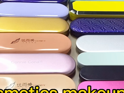Hinge box collection of beauty tool clips