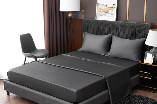 Bamboo vs. Cotton vs. Lyocell: Which Waterproof Mattress Protector Top Layer Is Right for You?