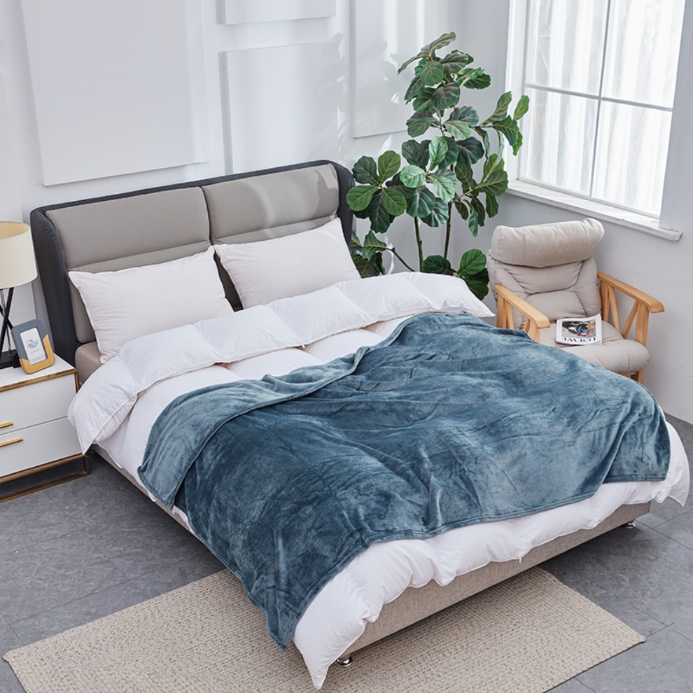 Blanket-Solid Flannel