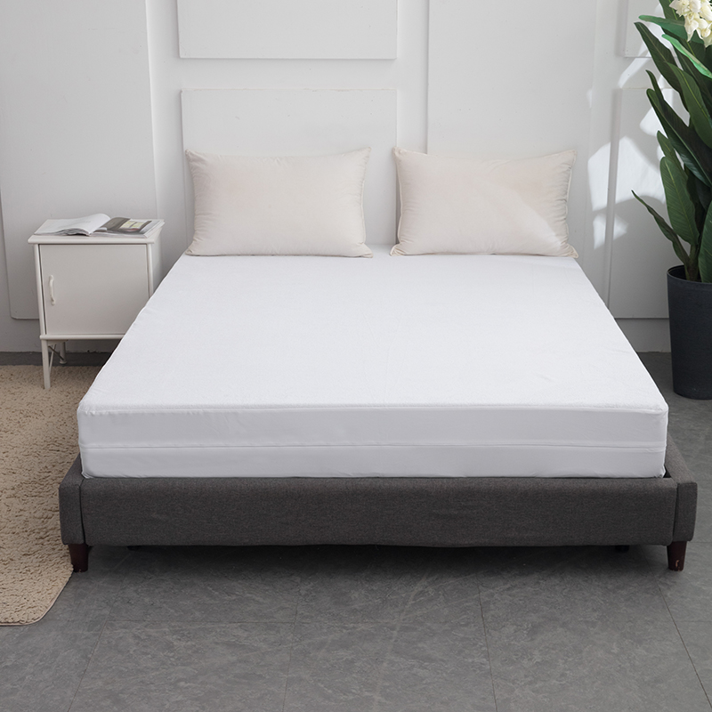 Waterproof Mattress Protector -Zipper - Polyester Knitted