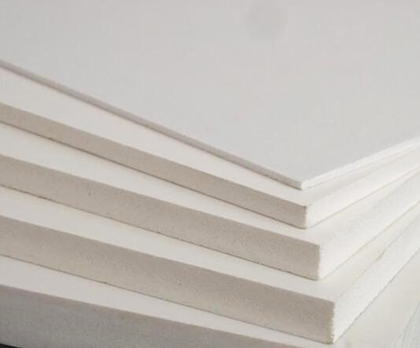 ក្តារបន្ទះ PVC អាចចុះខ្សោយបានប៉ុន្មានយូរក្នុងលក្ខខណ្ឌអាកាសធាតុផ្សេងៗ?