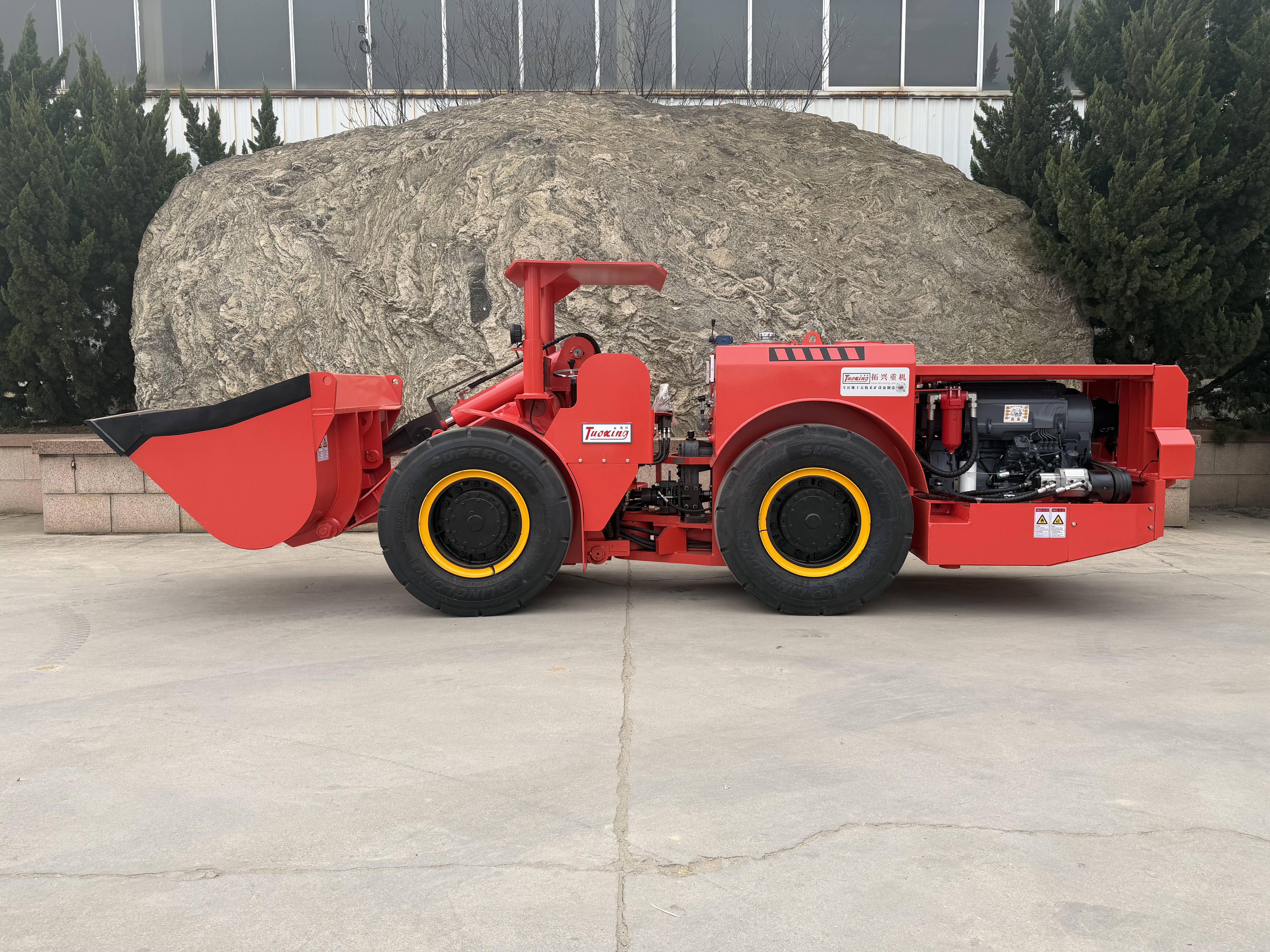 3 ton diesel mini dumper and 1 cubic meter underground loader shipped to Peru (8).jpg