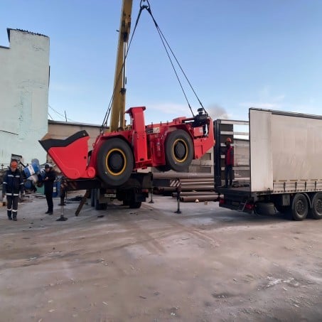 2 Cubic Meters Underground Mining Loader TC-200 Arrives In Russia 