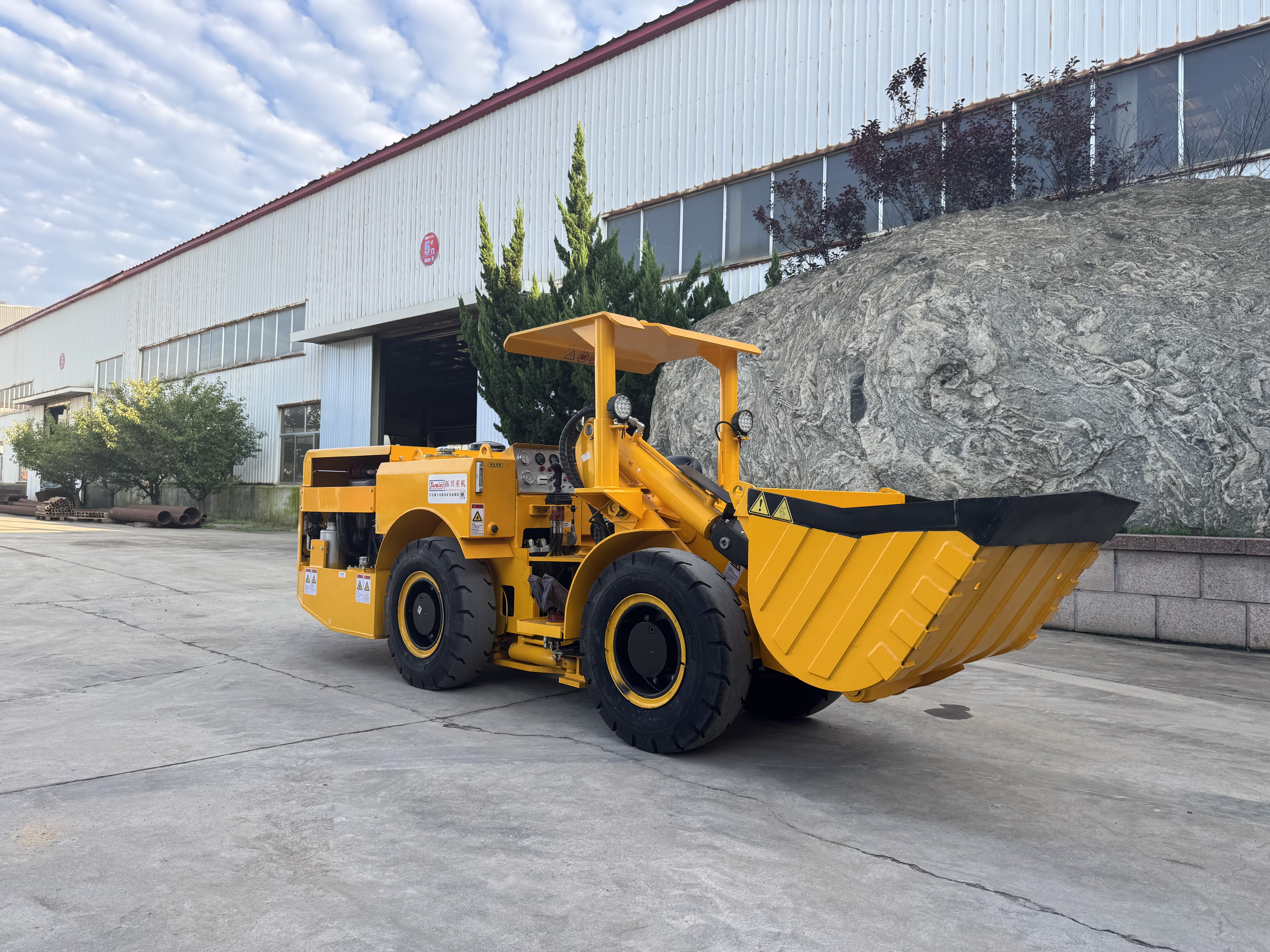 How Does an Underground Loader Affect Operating Costs?