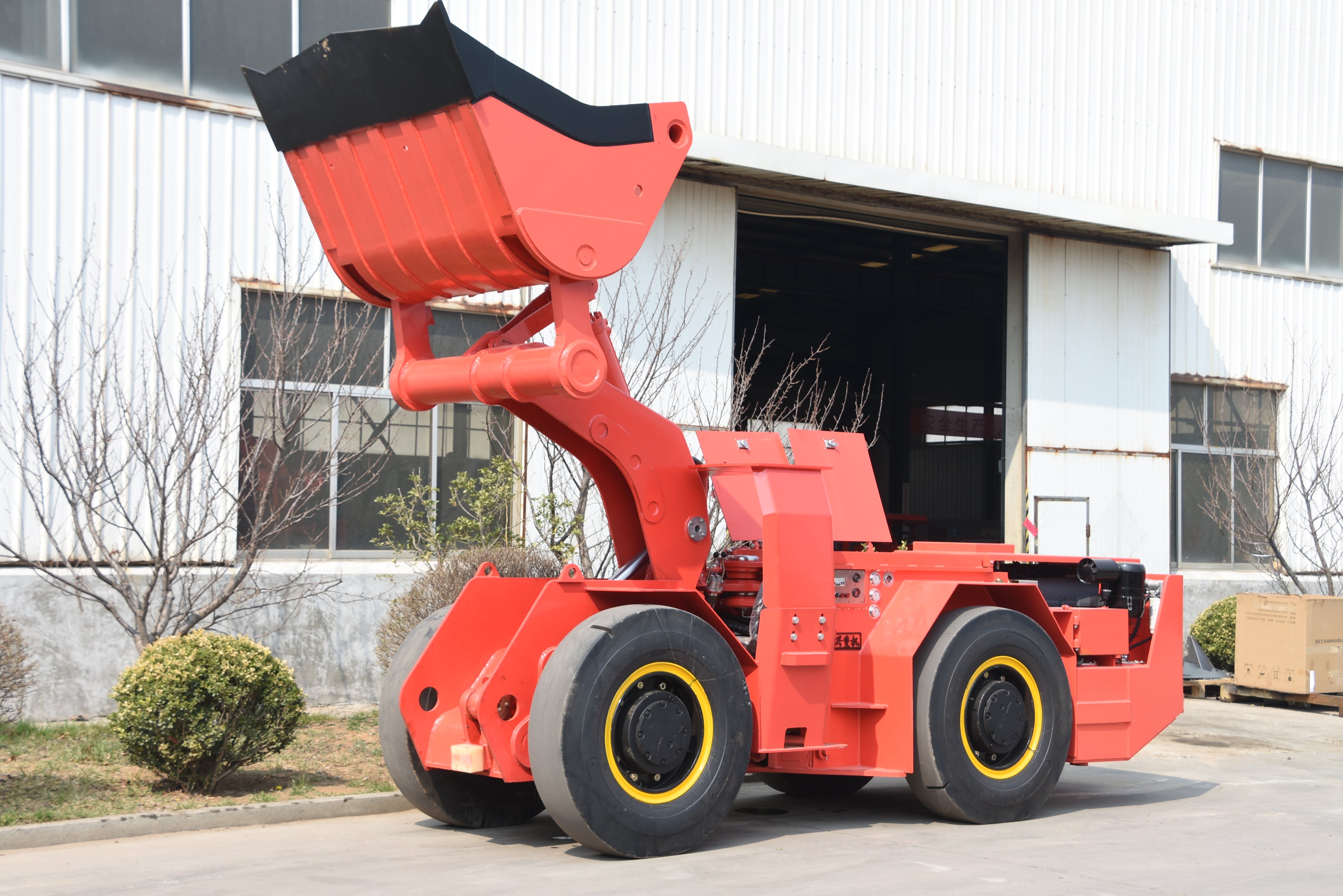 LHD vs. Excavator: Why Underground Mines Choose One Over the Other