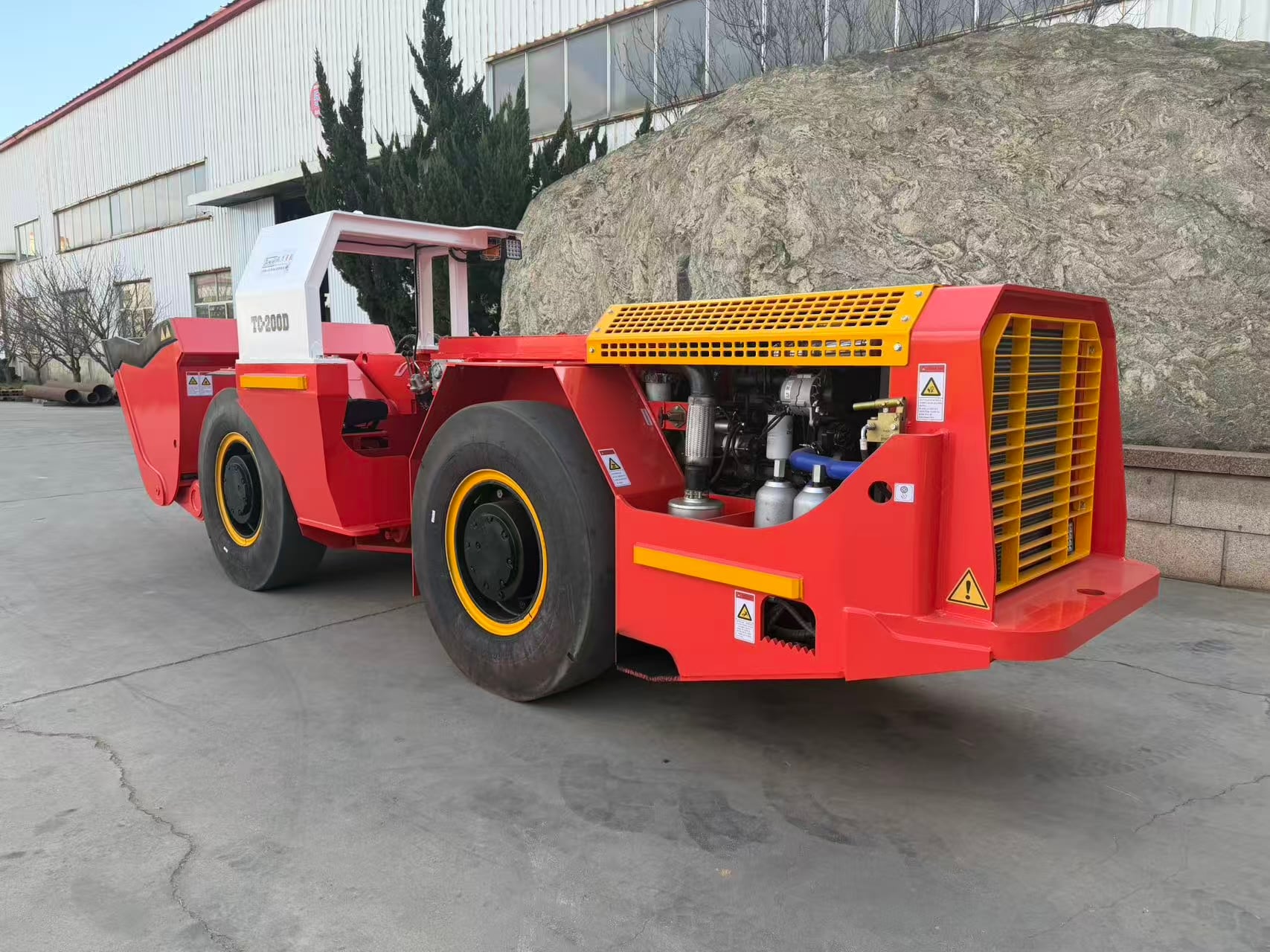 What Factors Affect the Performance of an Underground Mining Scoop?