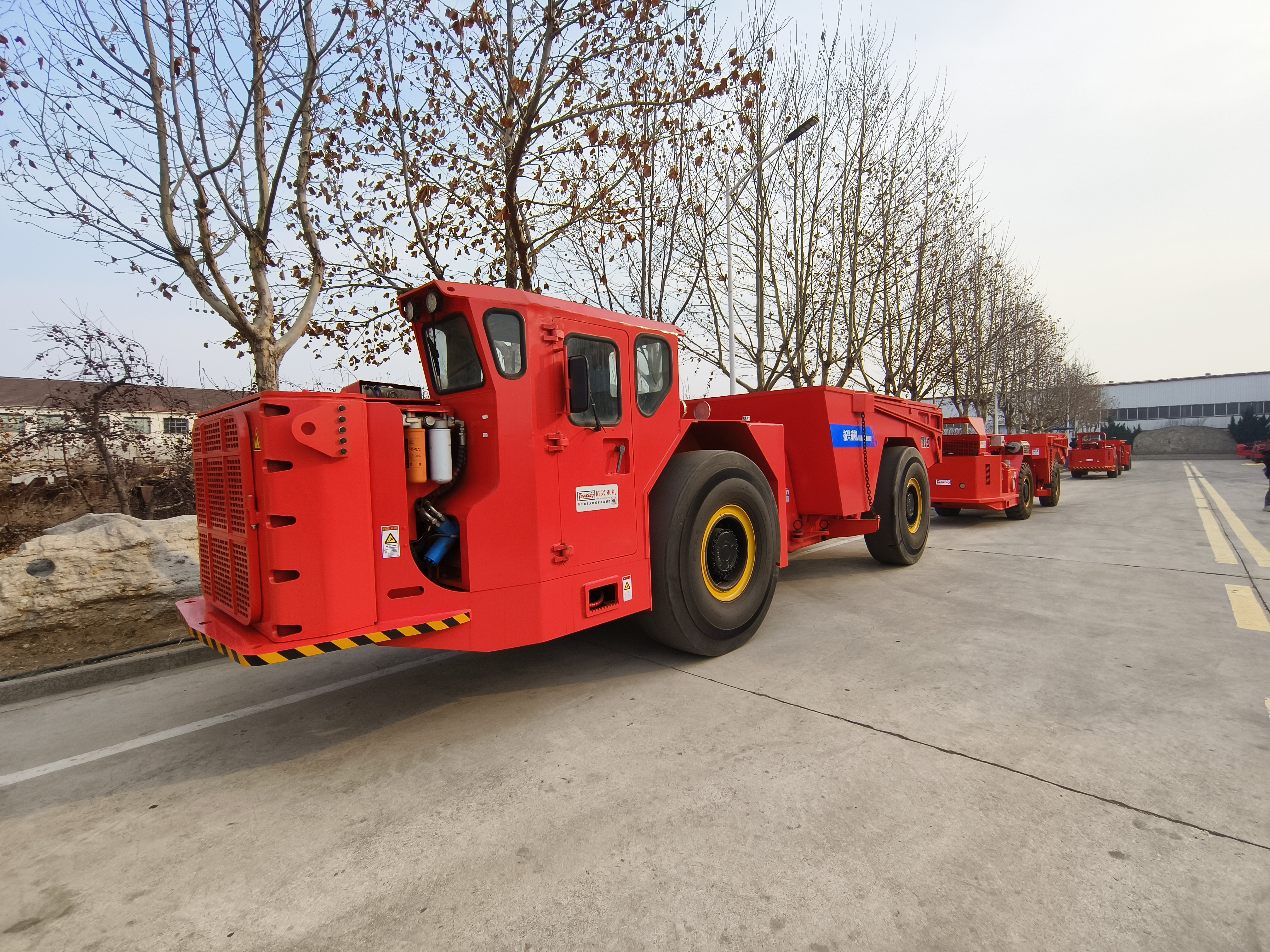 Why Is a Tuoxing Underground Loader Essential for Deep Mining Efficiency?