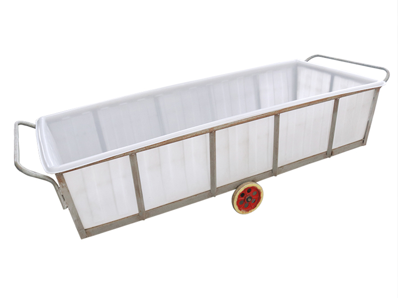 plastic tank.jpg