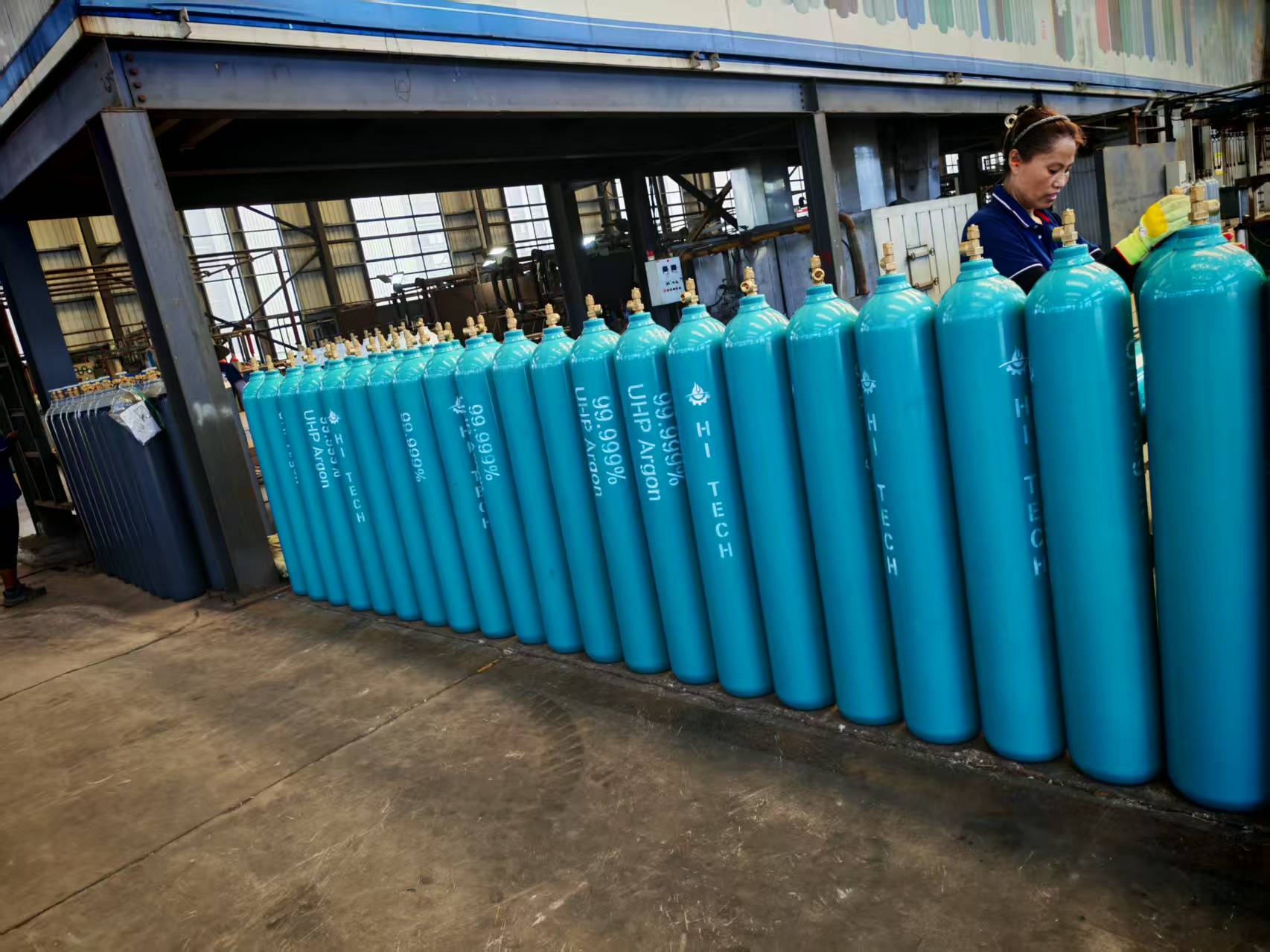What Are the Advantages of Using Argon Gas Over Other Gases?
