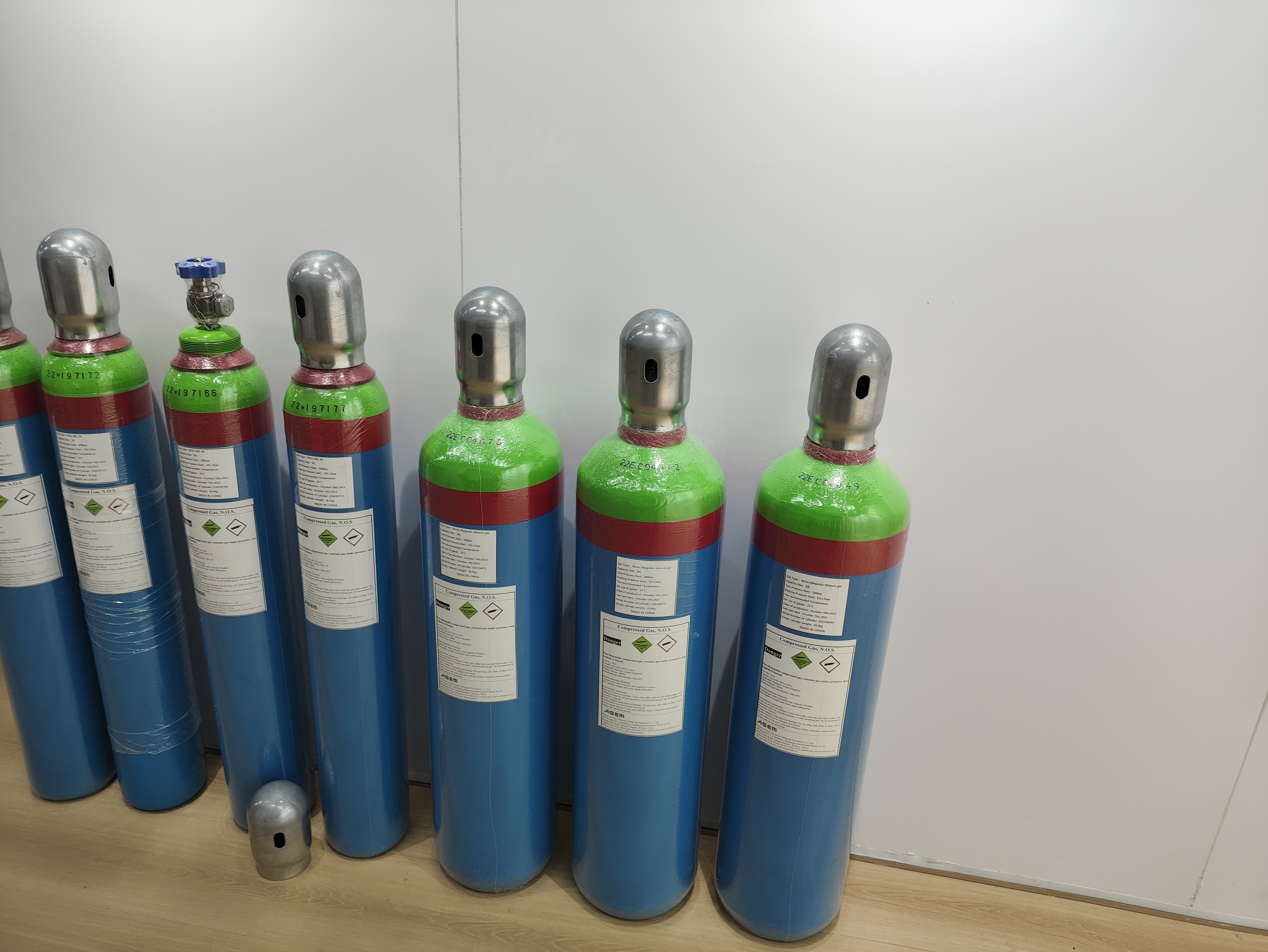 How to Effectively Store and Handle Binary Gas Mixtures Safely?