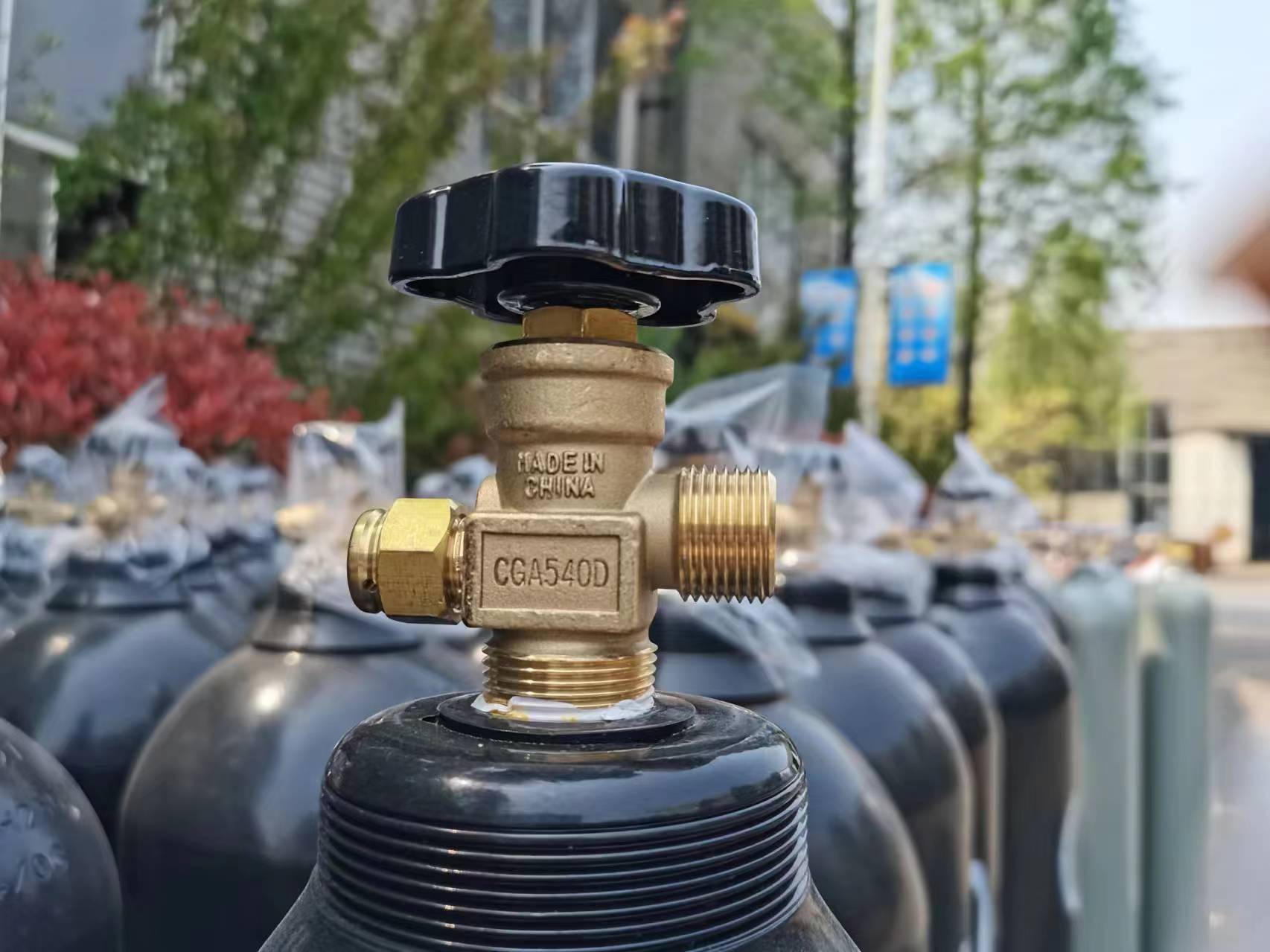 How to Ensure the Quality of Your Wholesale Oxygen Cylinders