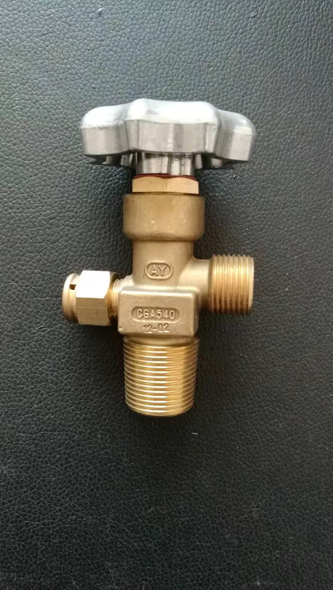 What Common Issues Should You Be Aware of with Gas Cylinder Valves?