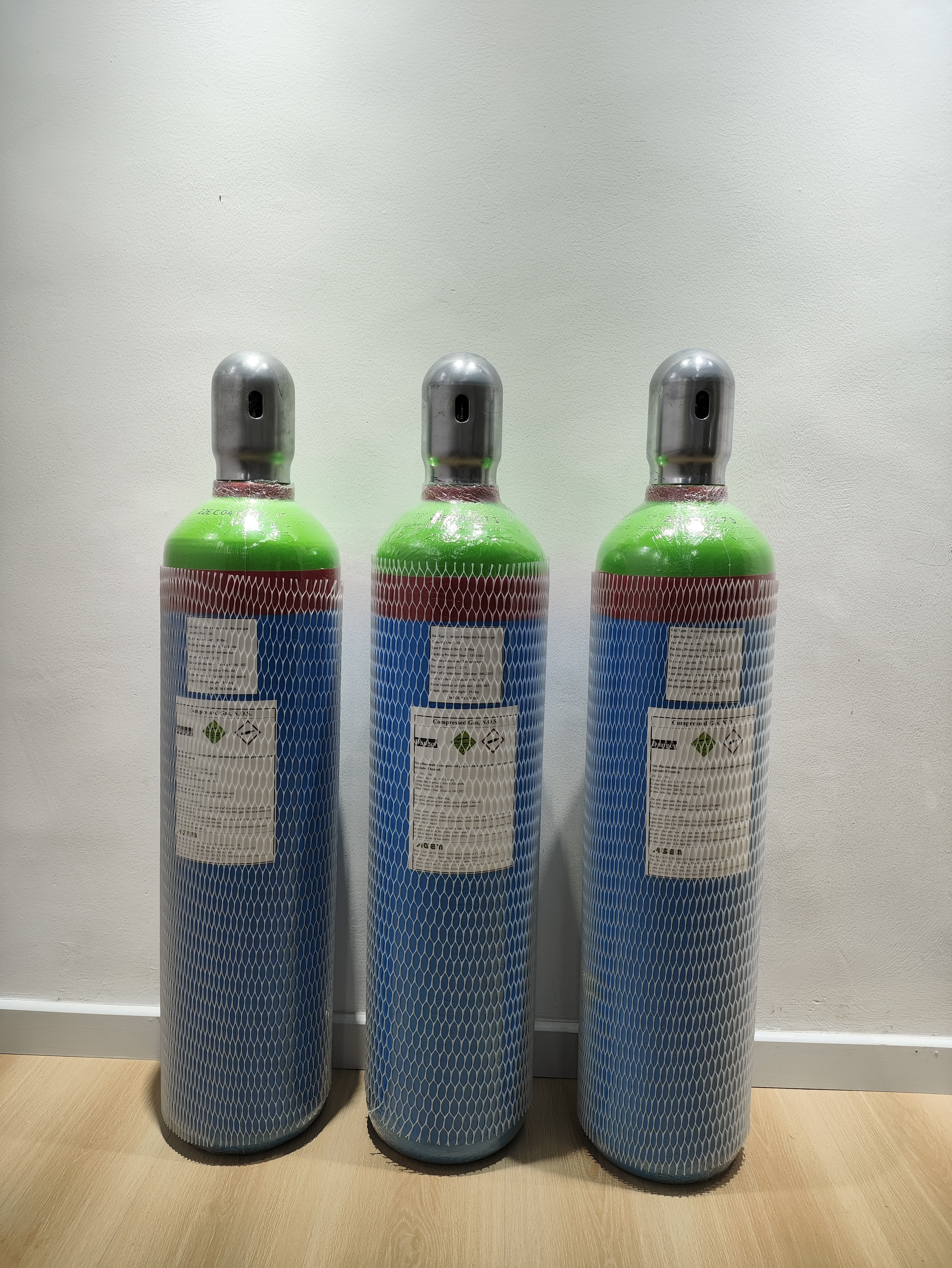 What Common Issues Should You Be Aware of When Using Binary Gas Mixtures?