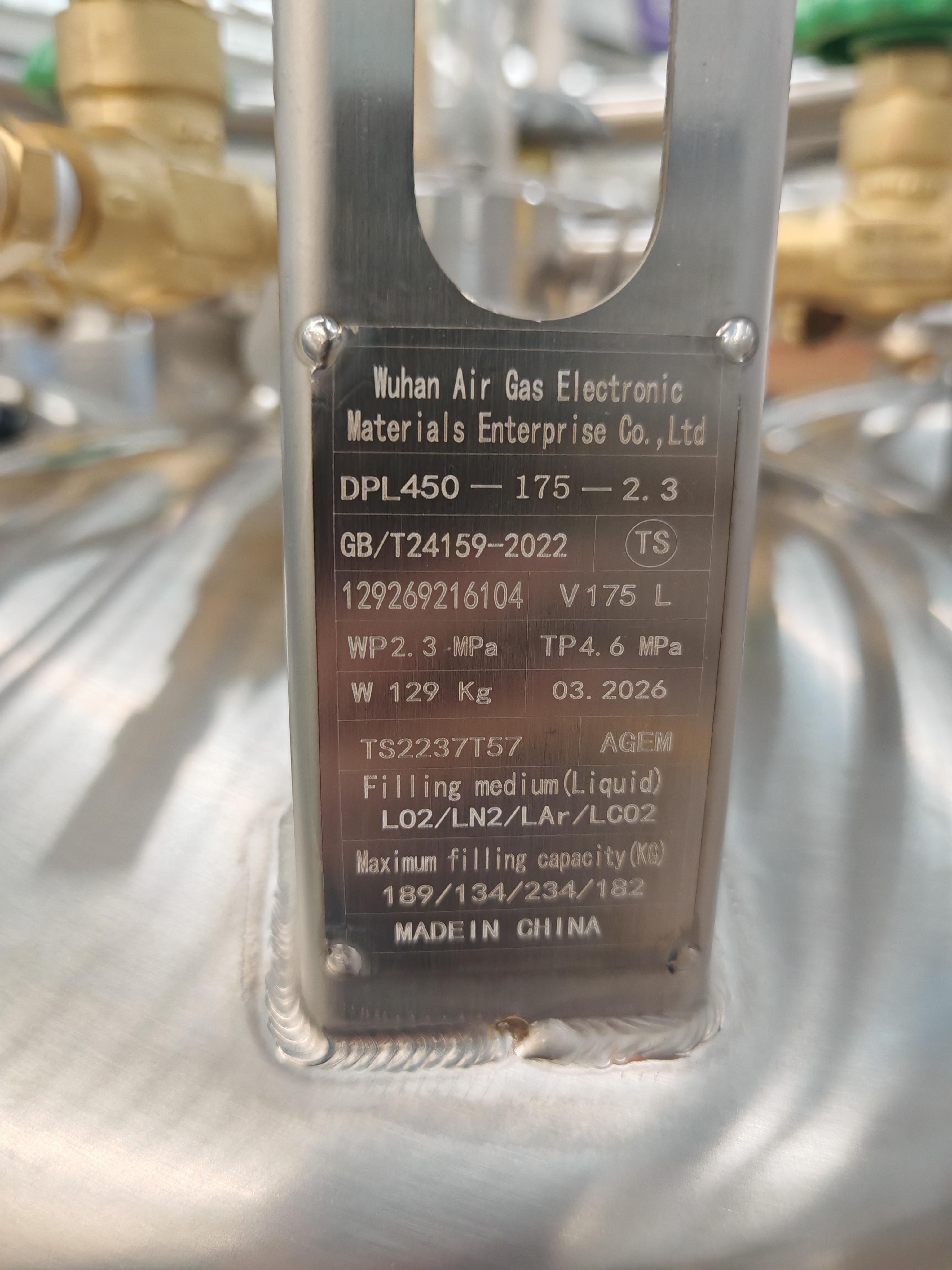 What Common Usage Issues Can Arise with Liquid Oxygen Dewar Sizes?