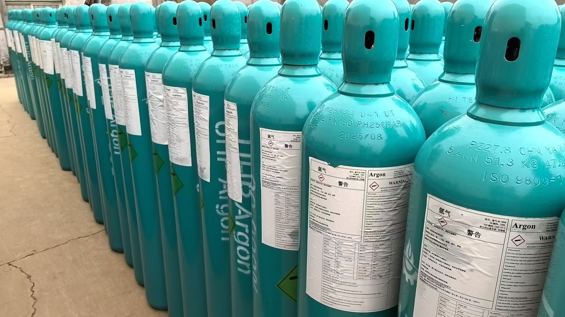 What Are the Key Advantages of Using Argon Gas?