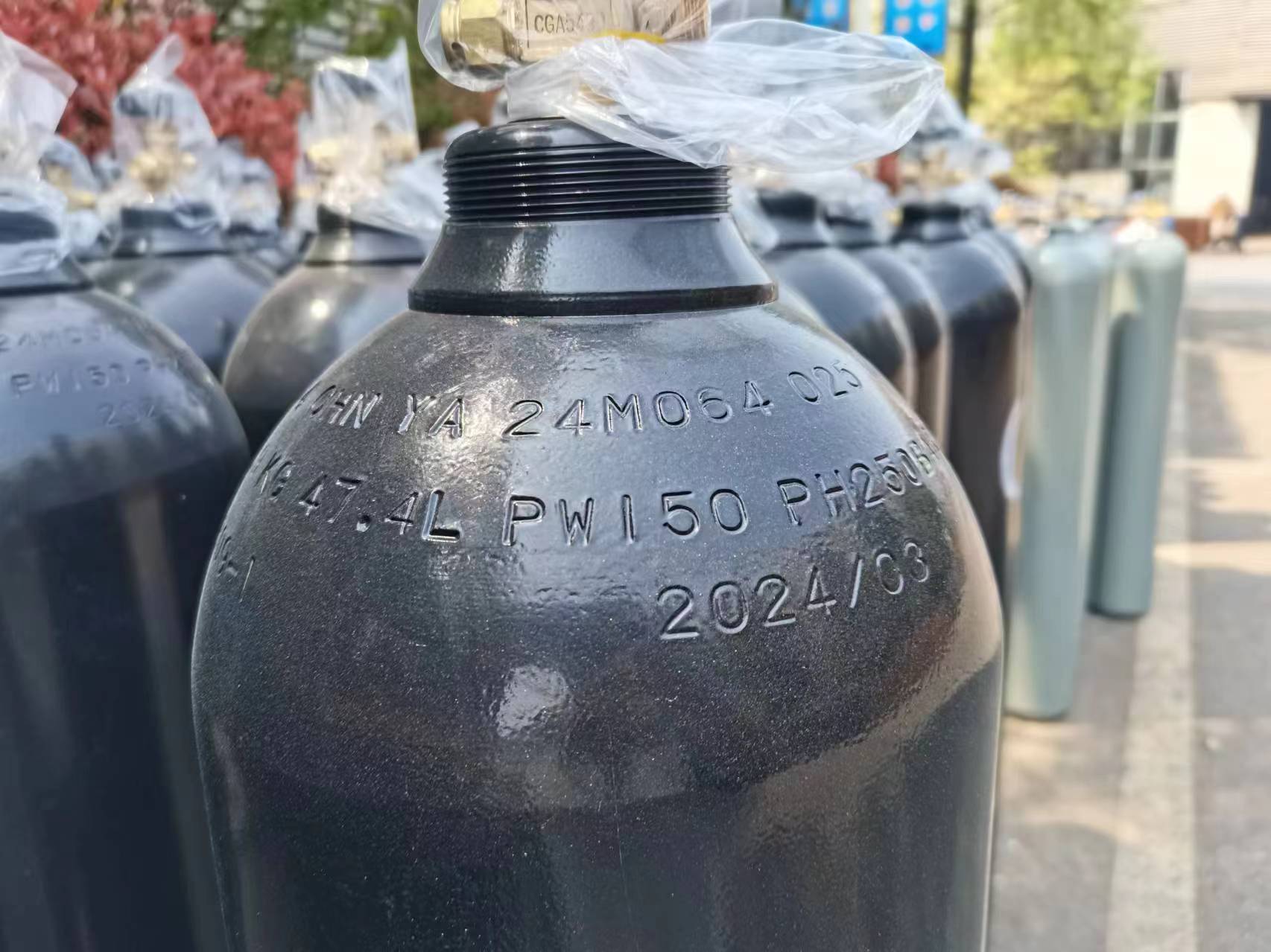 How to Choose the Right Oxygen Cylinder for Your Needs