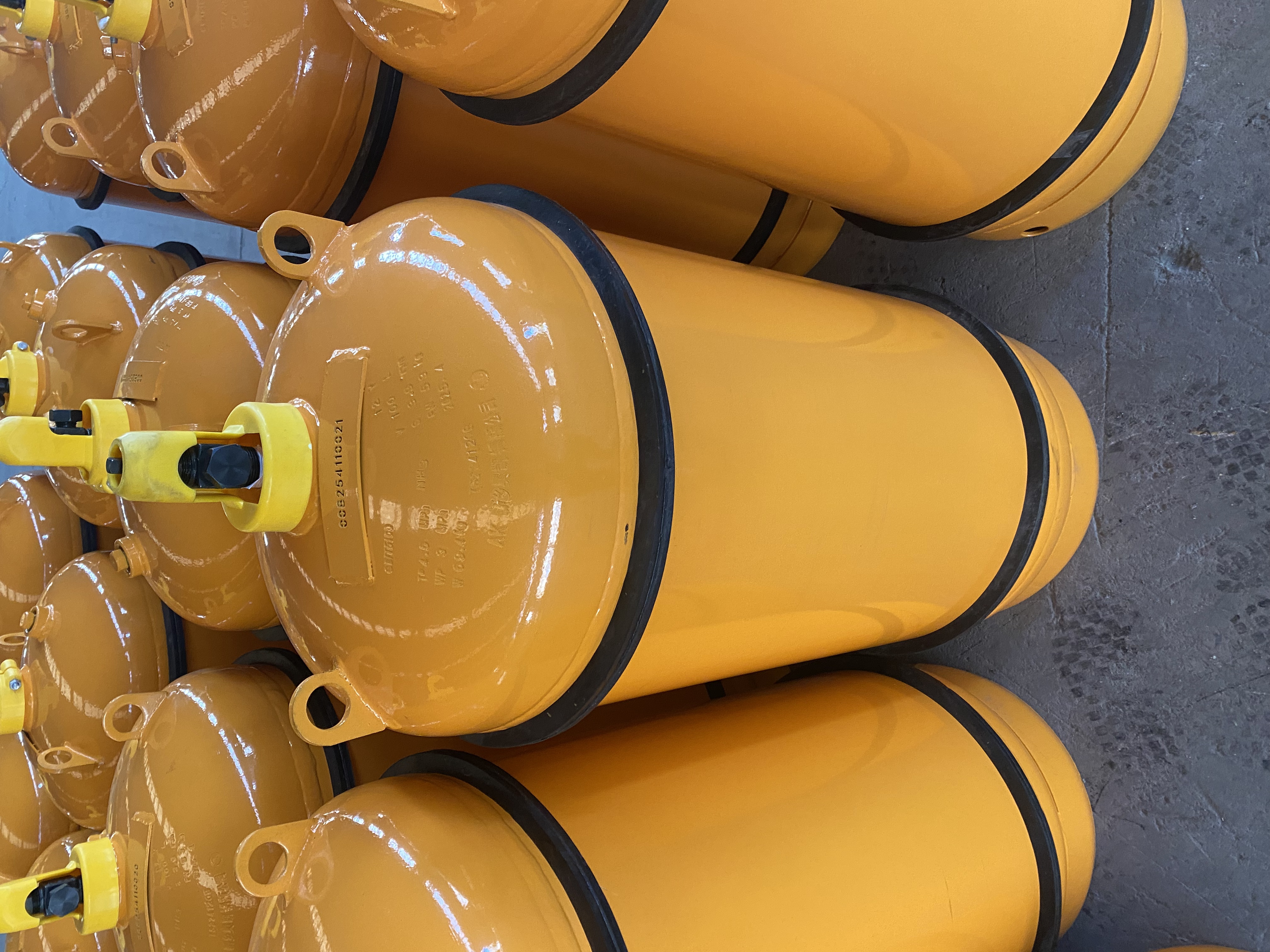 How to Ensure Safe Handling and Storage of Ammonia Gas?