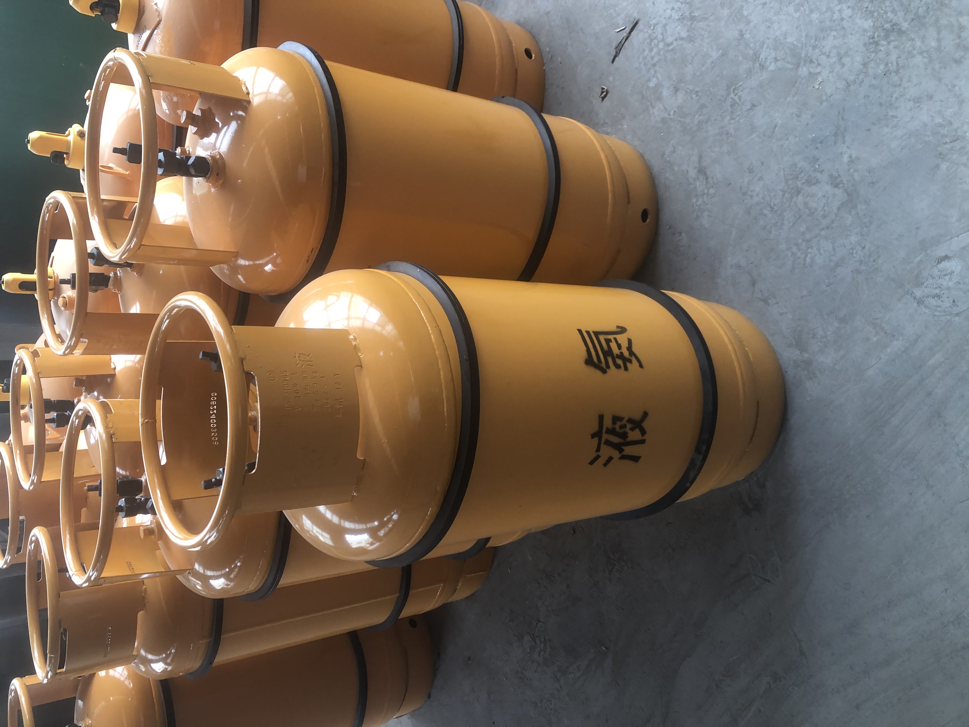 What Makes Ammonia Gas an Essential Component for Refrigeration Systems?