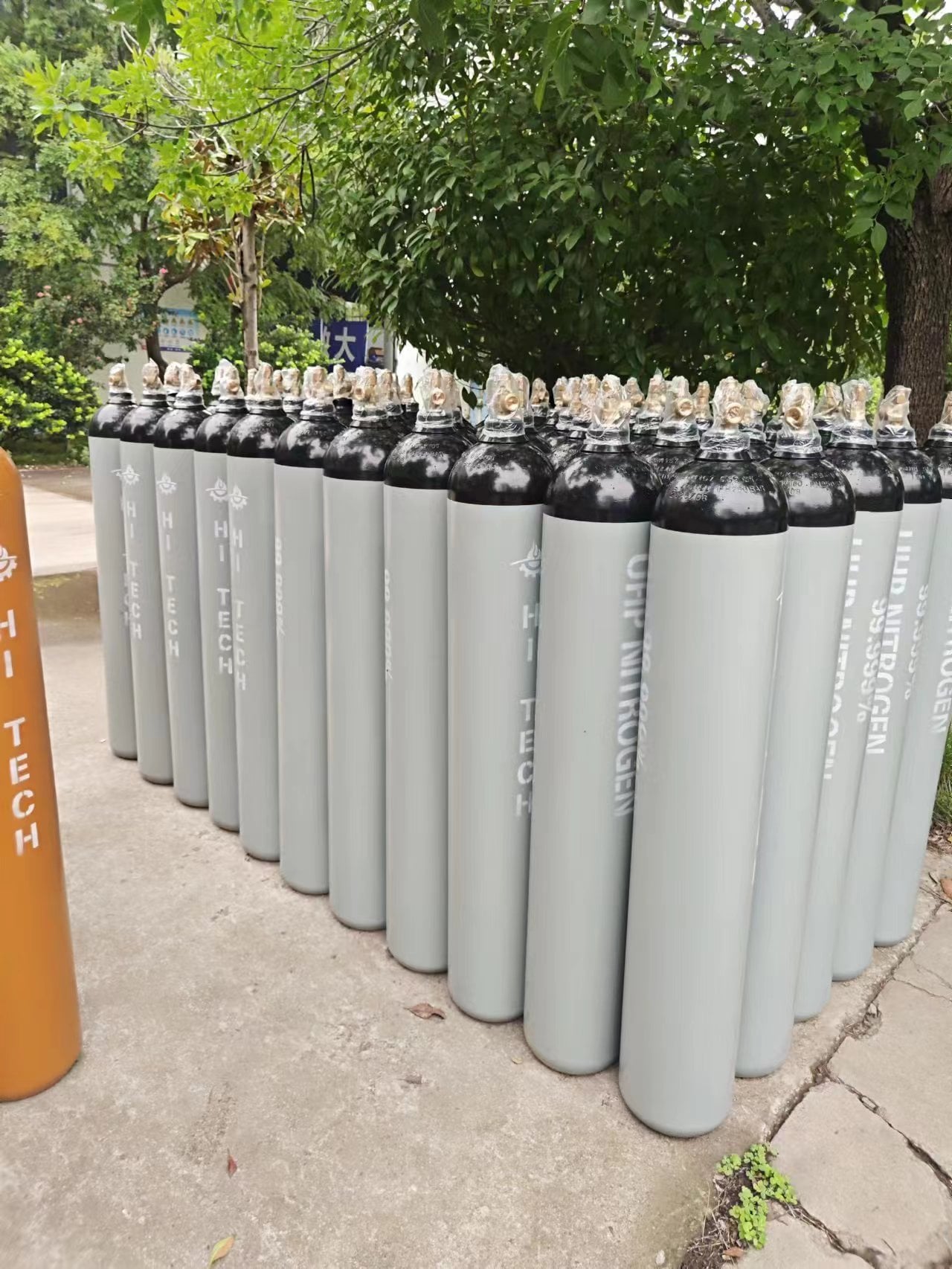Where to Source Cost-Effective Ultra High Purity Gas for Large Scale Operations