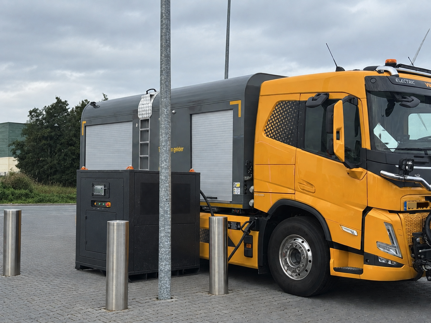 From Jobsite Power to Mobile Charging: One System, More Possibilities