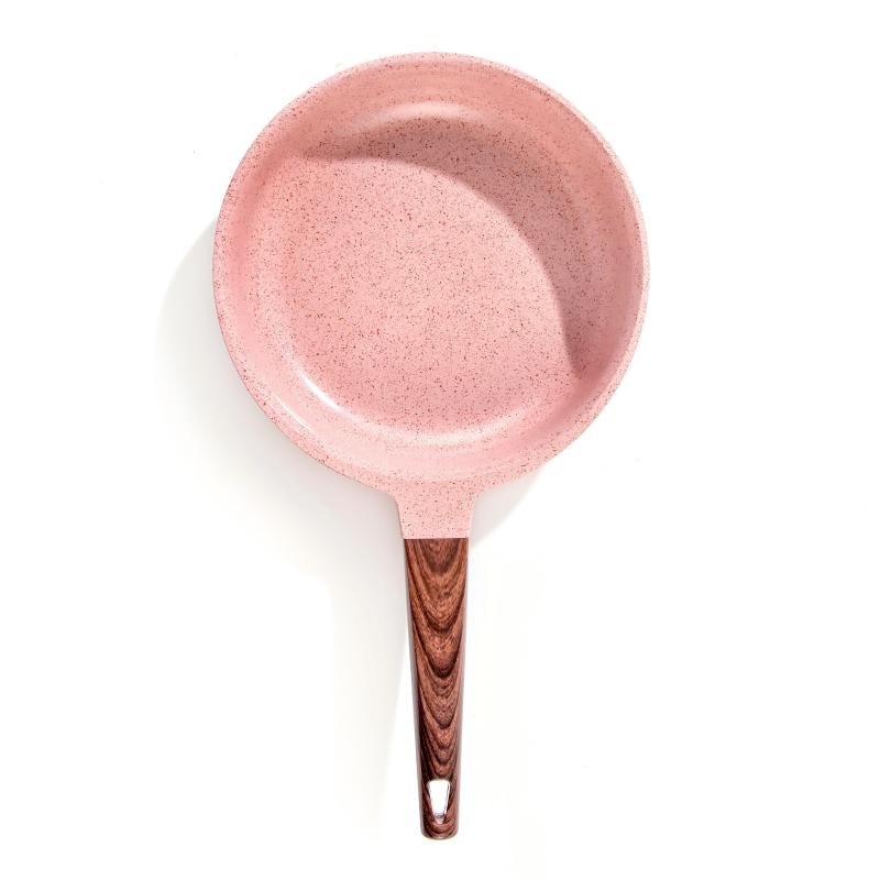 Customer Perspectives on Frying Pan Manufacturing