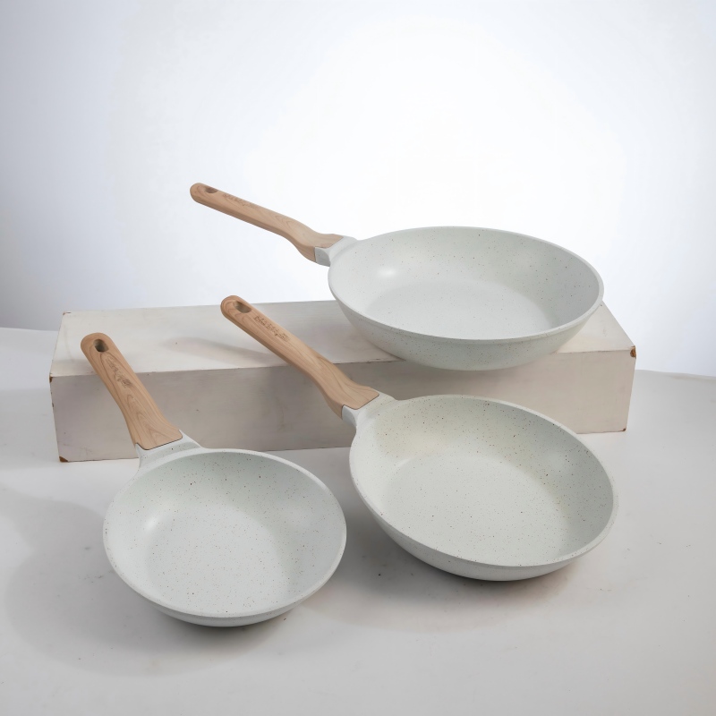 Versatile Cookware and Bakeware for Modern Kitchens