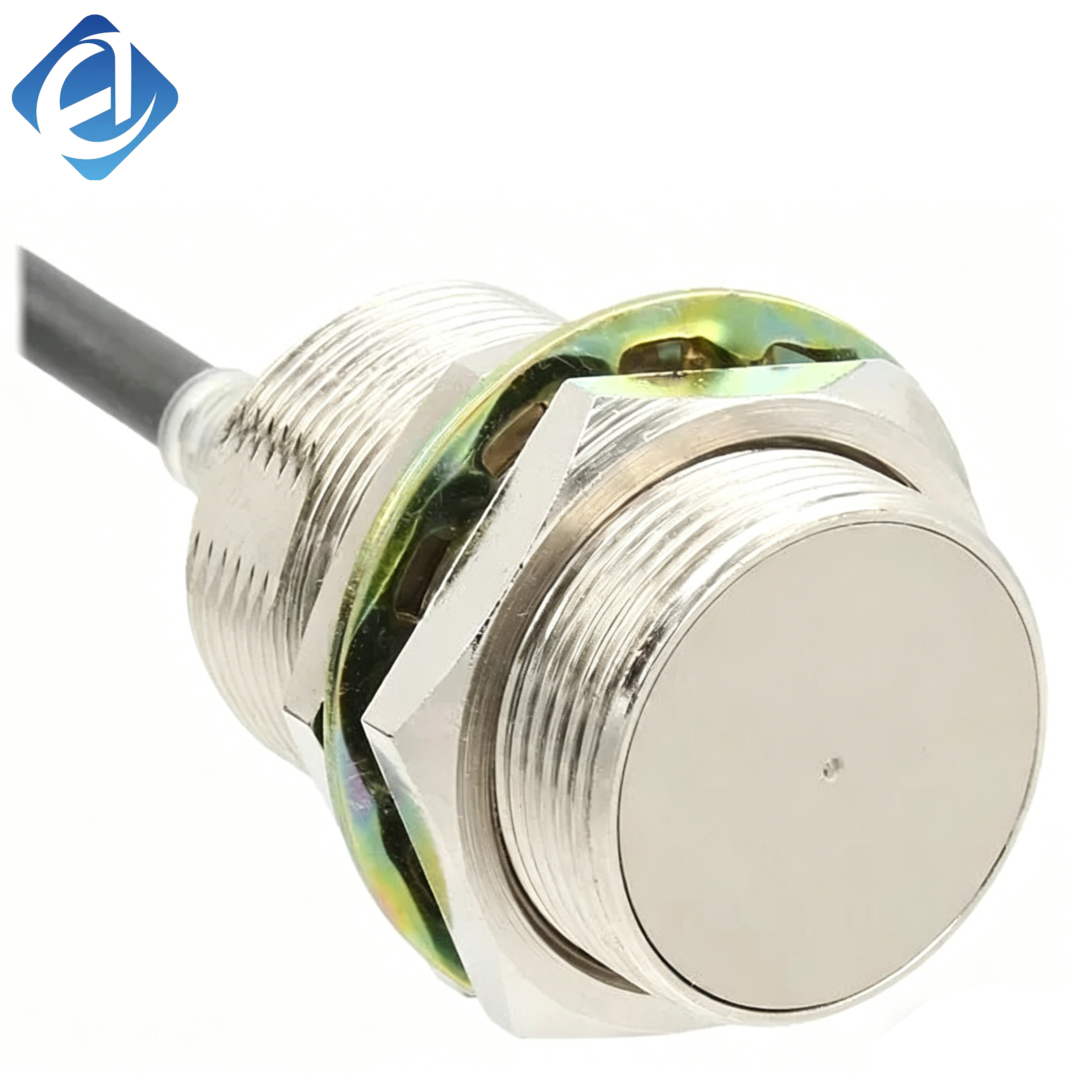 New Original E2E-X10D1-N-Z Omron E2E series inductive proximity sensor, used for metal object detection, limit positioning and workpiece counting in industrial automation equipment.