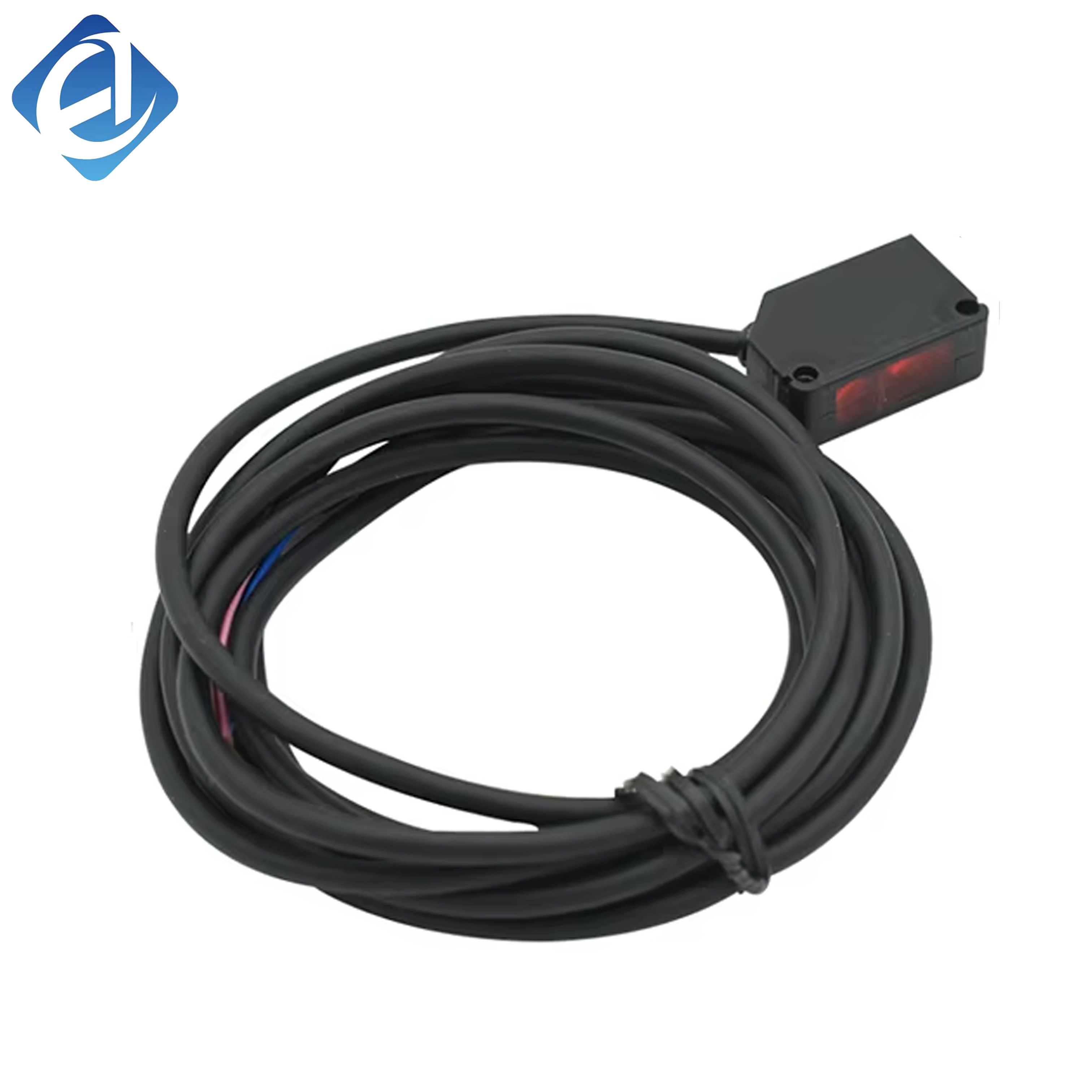 Sensor Fotoelektrik CX-412 Asli Baharu, Siri CX. Sensor ini banyak digunakan untuk pengesanan objek dan pengesanan kedudukan dalam talian pengeluaran automatik dan peralatan pembungkusan. Ia menampilkan ketepatan pengesanan yang tinggi