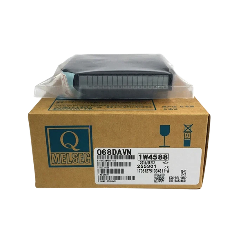 New Original Q68DAVN Q series analog output module. 8-channel voltage output, converts digital signals to analog signals for regulating actuators in industrial PLC control systems.