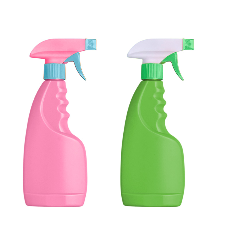 Flacone spray Runk da 400 ml per confezionamento personalizzato di prodotti plastici per la pulizia e la disinfezione