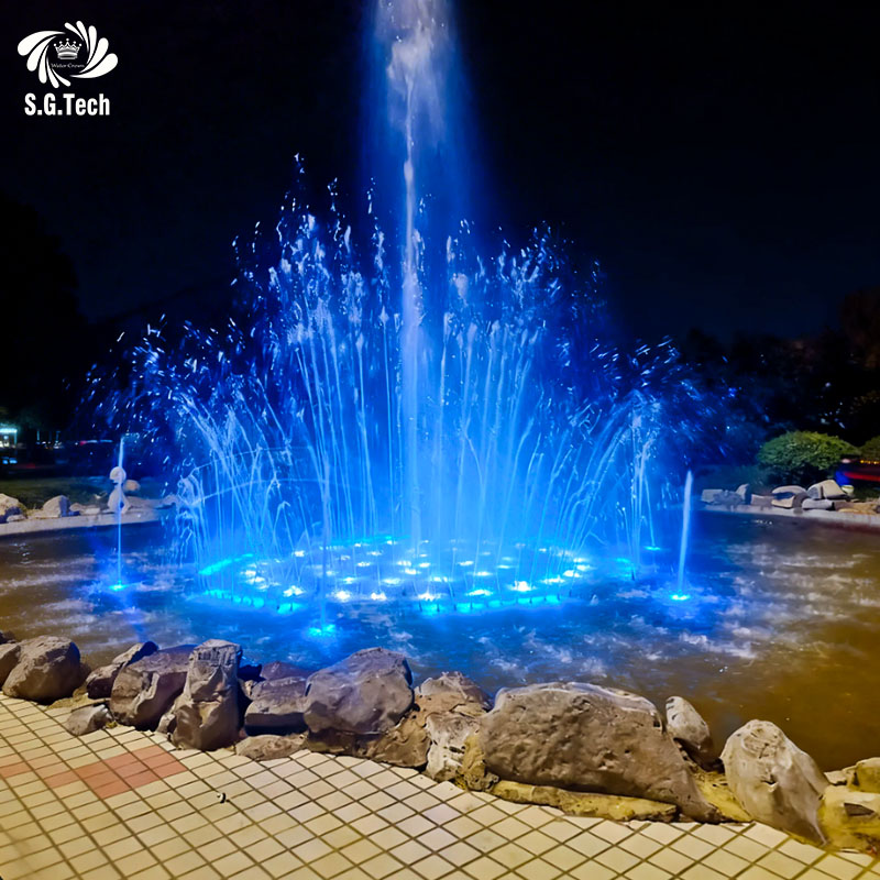Water Crown Hand-Finished Stainless Fountain – Custom Artistry for Luxury Villas, Boutique Hotels & Park Grounds