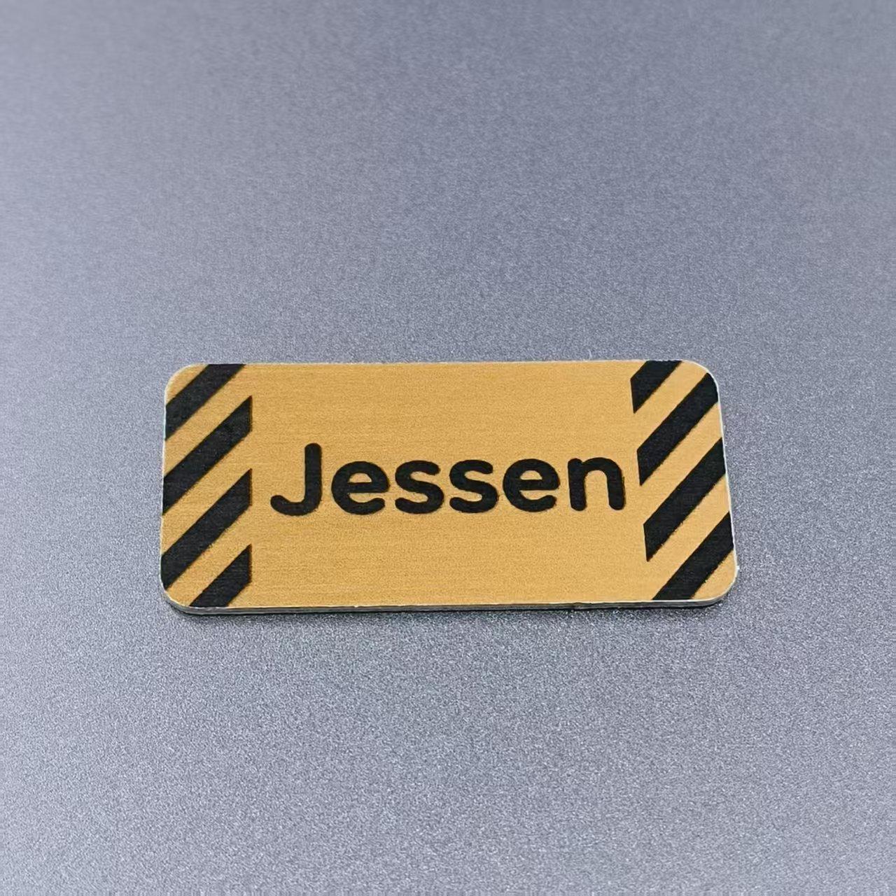 Gold Silk Screen 0.5mm Thick Aluminum Stainless Steel Engraved Metal Nameplate Sign Raised Metal Plate