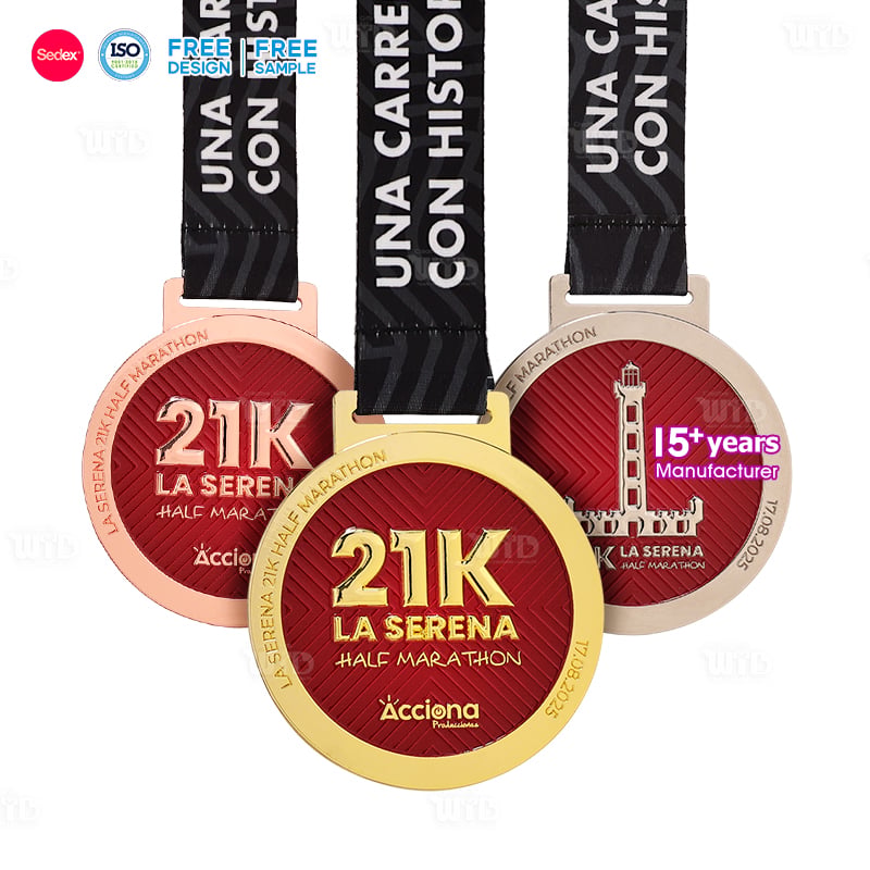 Finisher's medal from the 2025 La Serena Half Marathon in Chile