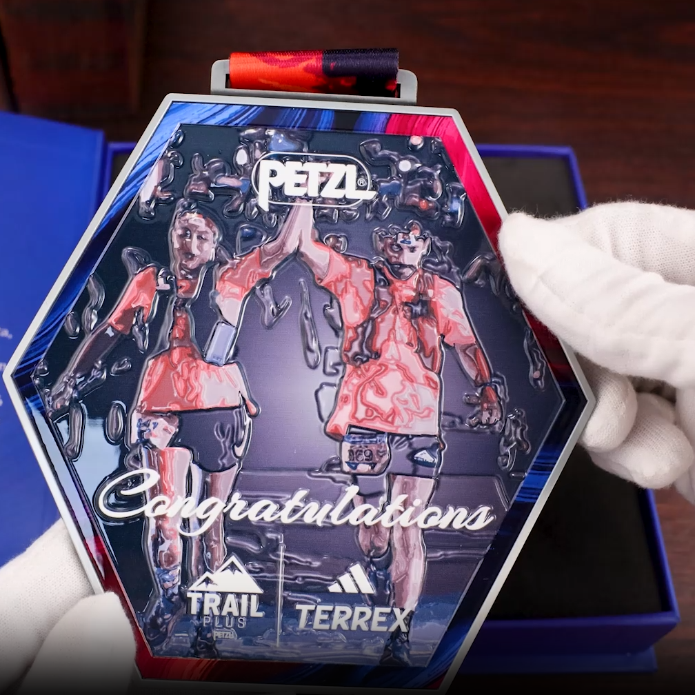 Custom Trail Running Finisher Medal - High Five Congratulation Race Award with 3D Relief & Lanyard