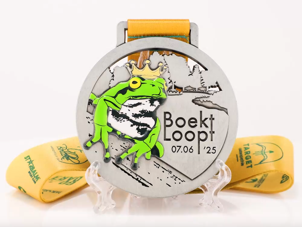 Boekt Loopt 2025 Finisher Medal - Crowned Frog Themed Custom Trail Run Award with Lanyard