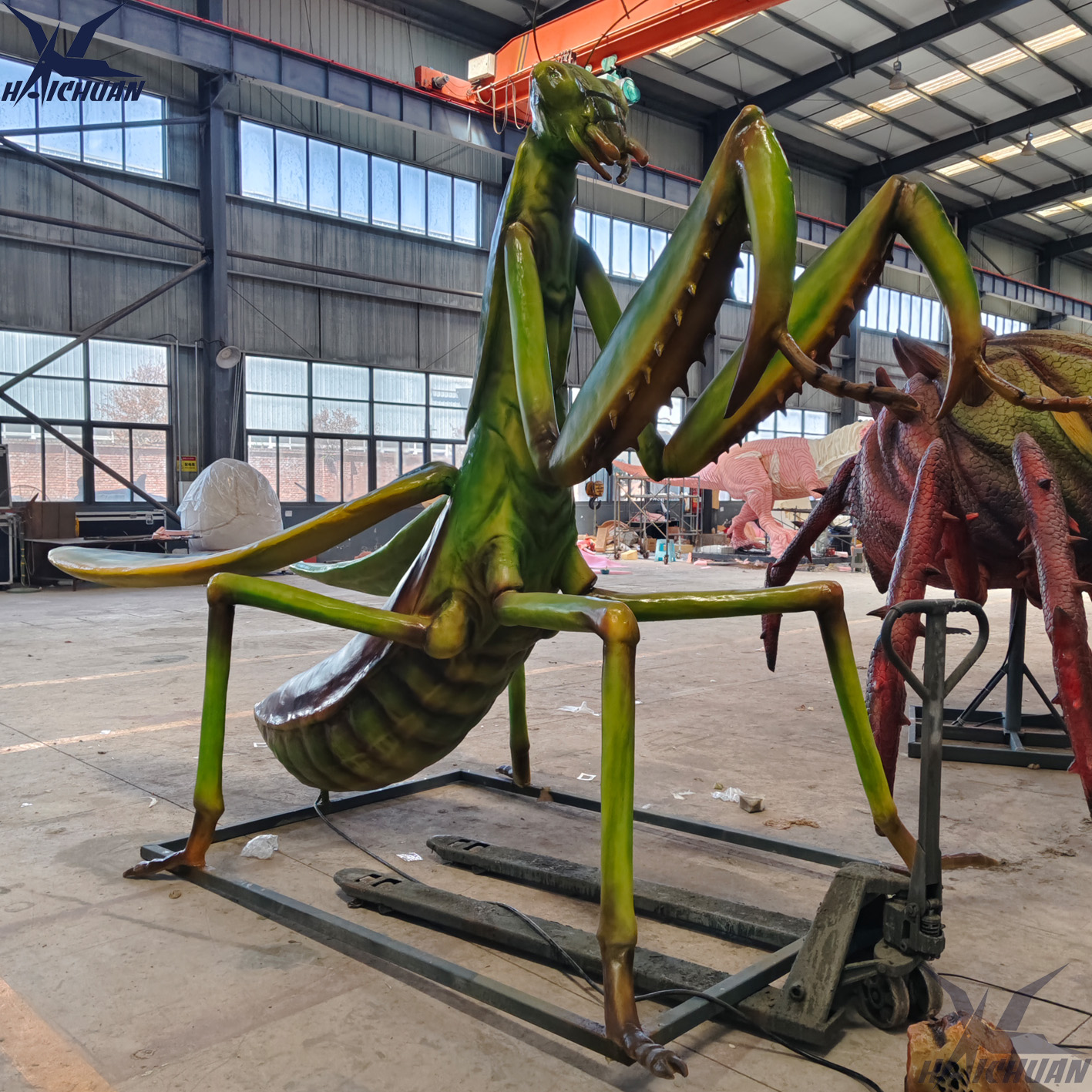 2025-жылдын Vivid Mantis иллюзиондошкон көбөк моделдүү робот БНЗ (Баштапкы Тактик) сыртта колдонууга