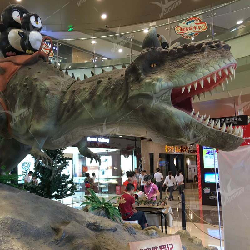 رحلة الديناصور Carnotaurus الميكانيكي الآلي الكبير ثلاثي الأبعاد الواقعية والمُصممة للركوب عليها من قبل الأطفال في المولات