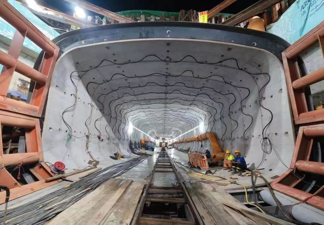 Macchina per il sollevamento di tubi EPB rettangolare