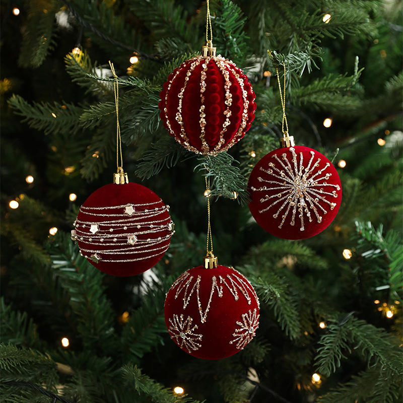 How many Christmas tree ornaments do you need for a 6-foot tree?
