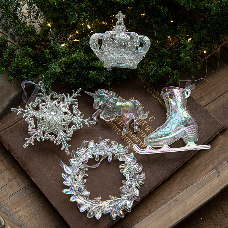 Why Are Wired-Edge Christmas Ribbons Ideal for Shaping Elaborate Holiday Decorations?