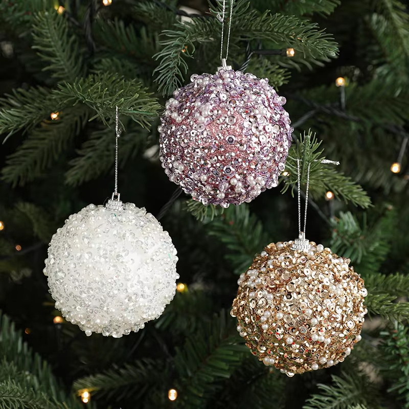 How Do Different Finishes (Matte, Glossy, Glitter) on Christmas Balls Impact the Overall Look?