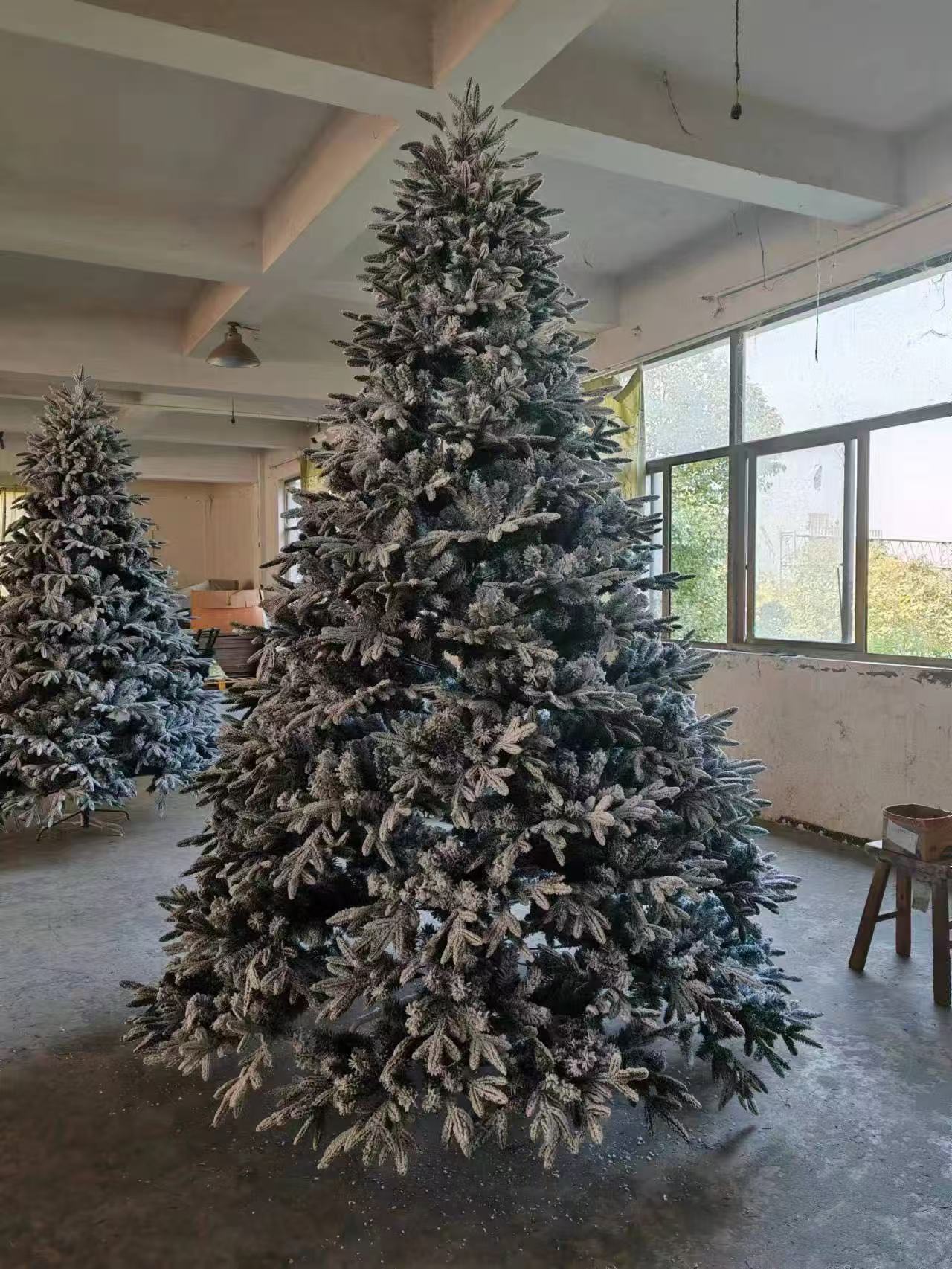 What are the safest Christmas decoration options for homes with kids and pets?