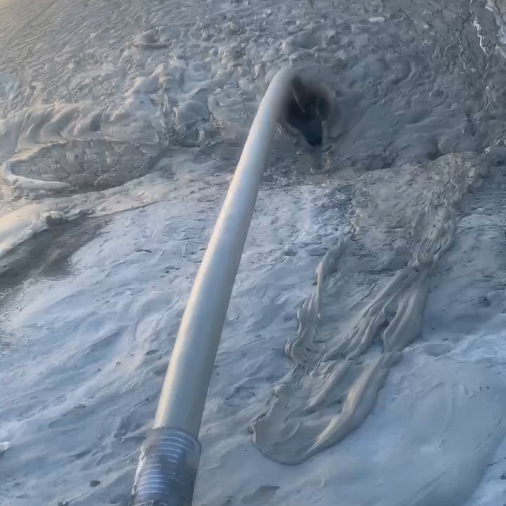 Pracovní video pro vyplňování silnic a mostů