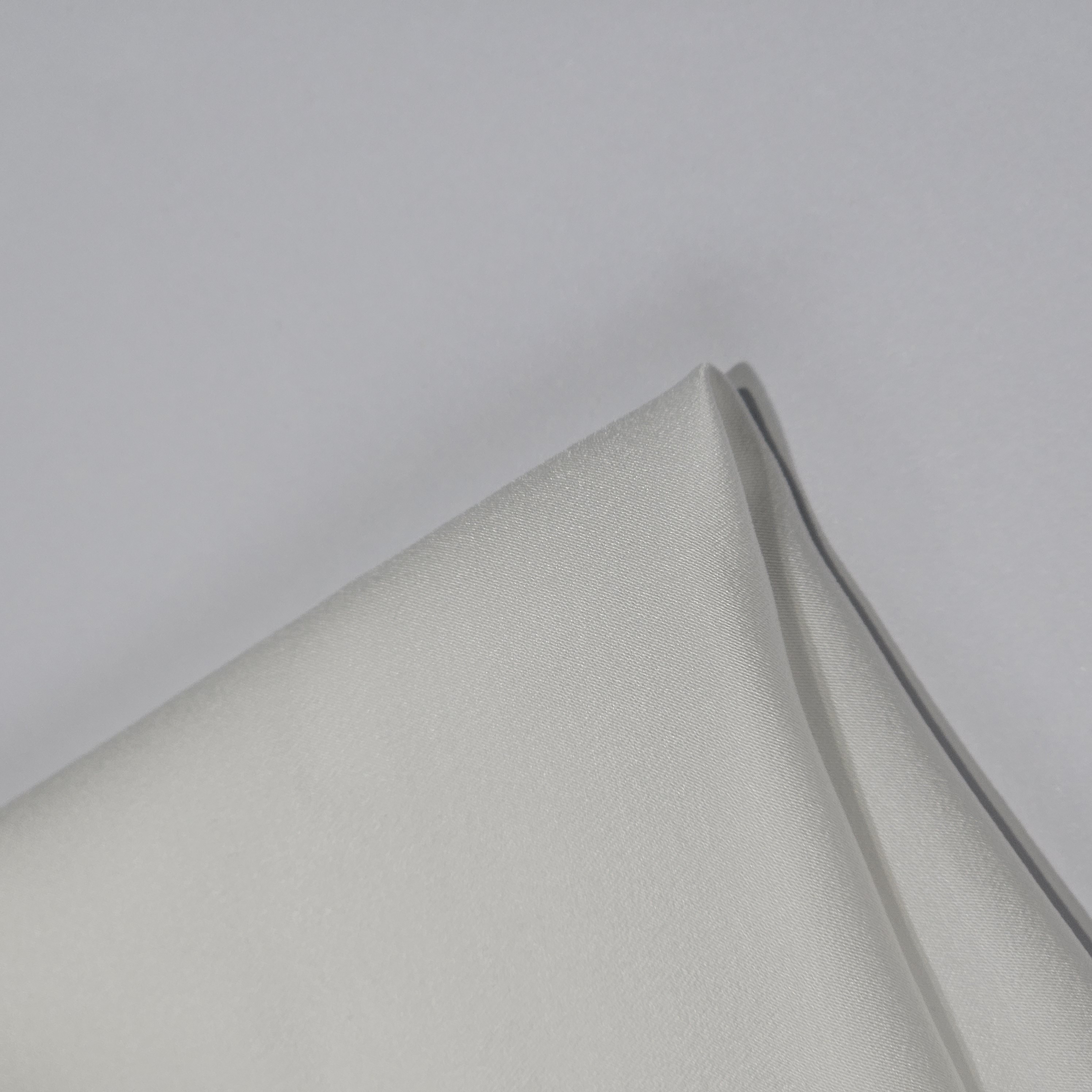 Light Peached Silky Sateen     details