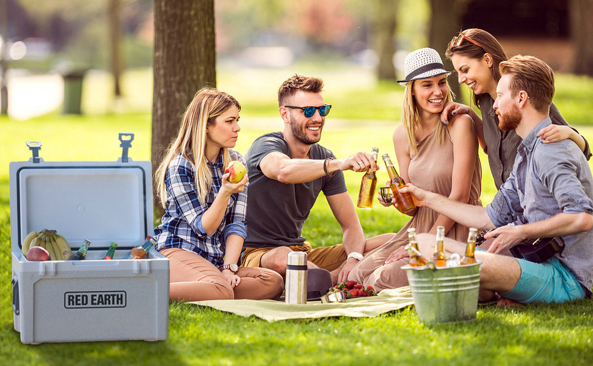 RedEarth SK5000 hard cooler - heavy duty 52qt ice chest for beach, fishing, tailgating and camping