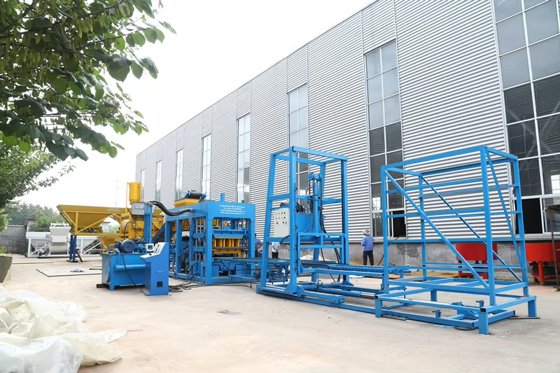 Tại Sao Máy Sản Xuất Gạch Xi Măng Cỡ Trung Lại Lý Tưởng Cho Các Dự Án Nhỏ Đến Vừa