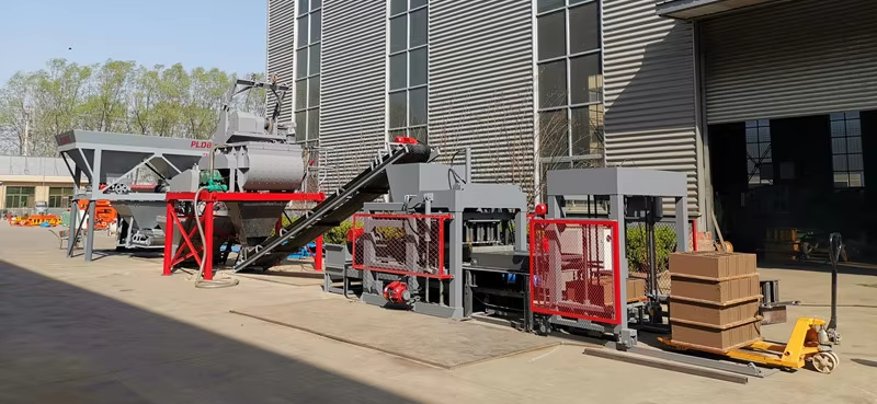 HONGBAOYUAN Addresses Labor Challenges with Enhanced QTJ4-18 Block Machine